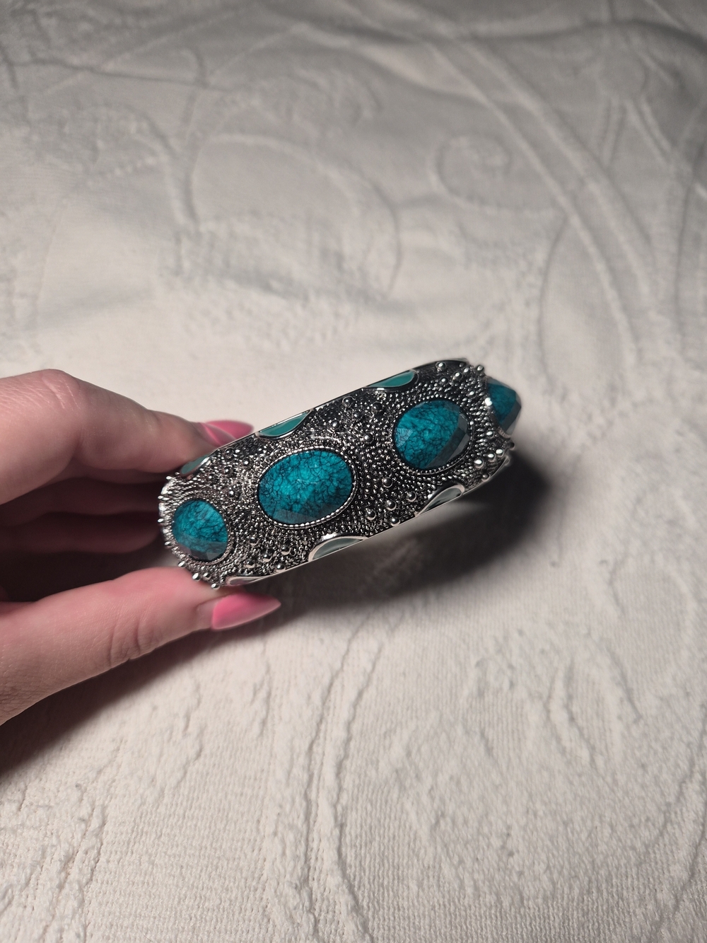 Womens Bracelet Bangle Hinge Hinged Faux Gem Detail Metal Silver Tone Details ✨️